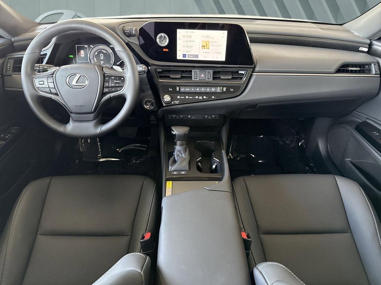 2025 Lexus ES 300h San Antonio TX