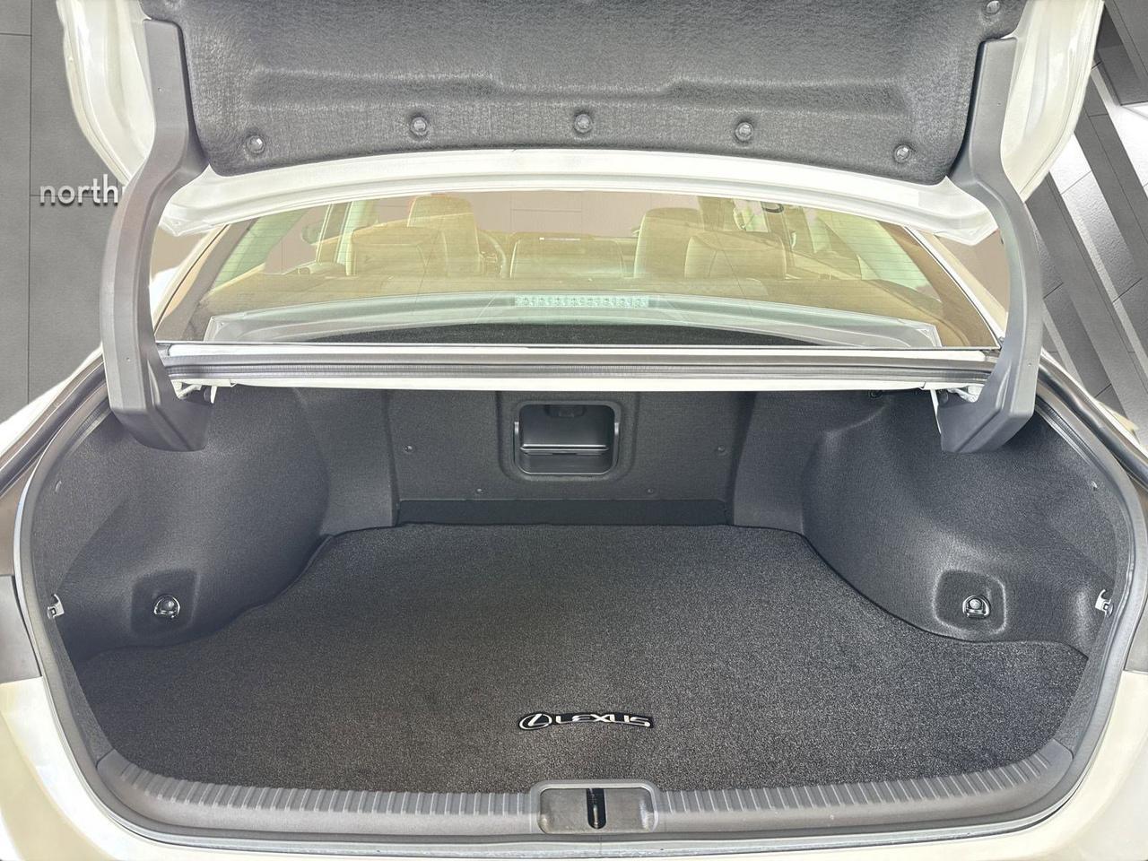 2025 Lexus ES 300h San Antonio TX