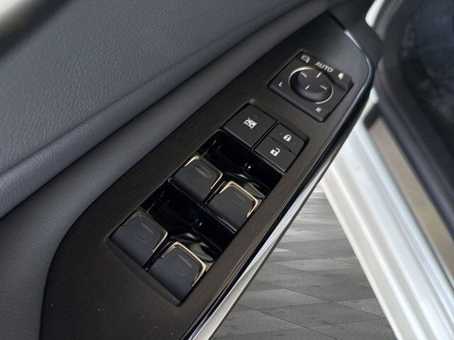 2025 Lexus ES 300h San Antonio TX