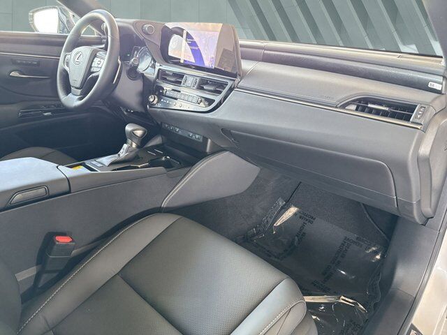 2025 Lexus ES 300h San Antonio TX