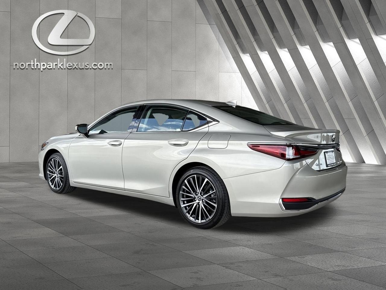 2025 Lexus ES 300h