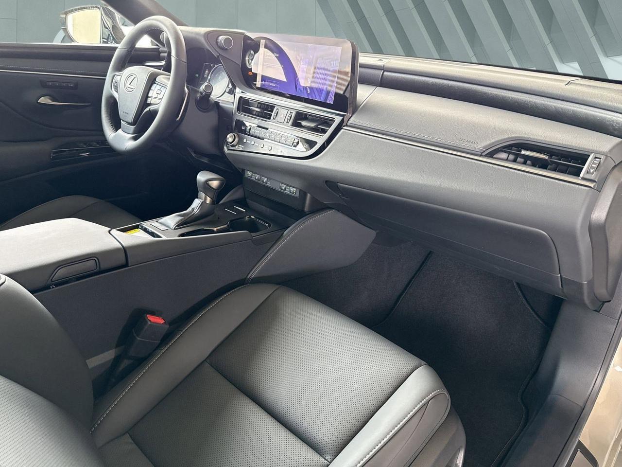 2025 Lexus ES 300h San Antonio TX