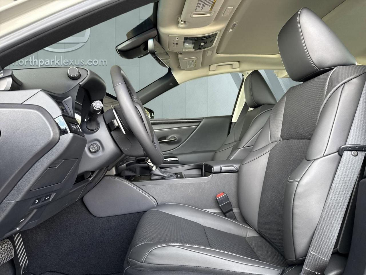 2025 Lexus ES 300h San Antonio TX