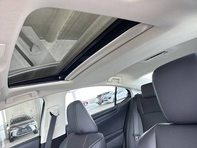 2025 Lexus ES 300h San Antonio TX