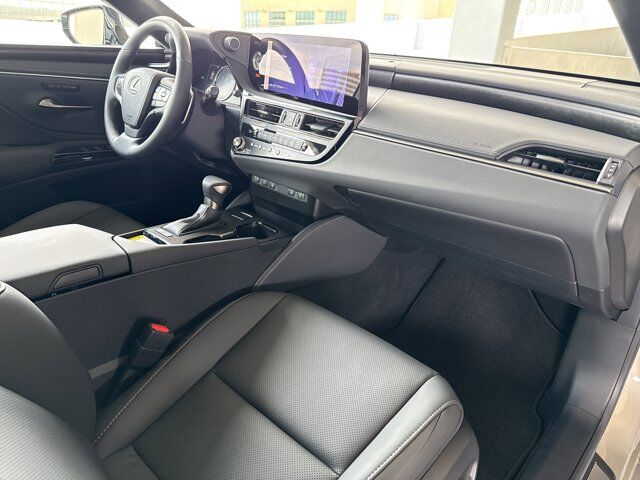 2025 Lexus ES 300h San Antonio TX