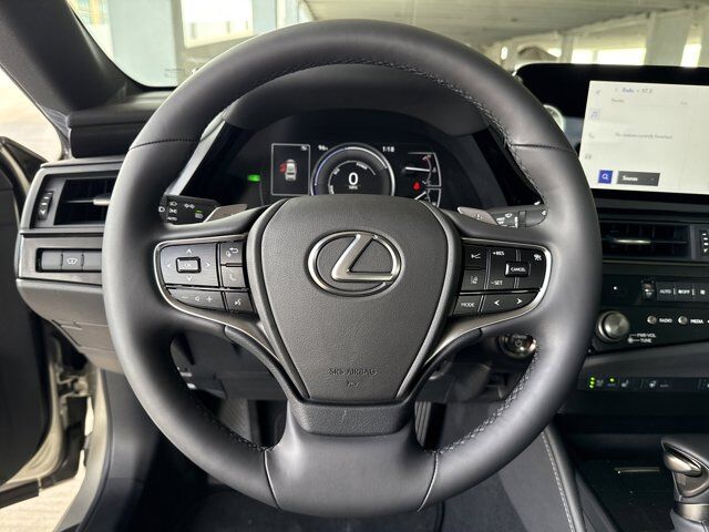 2025 Lexus ES 300h San Antonio TX