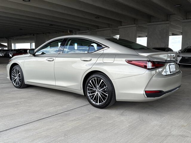 2025 Lexus ES 300h San Antonio TX
