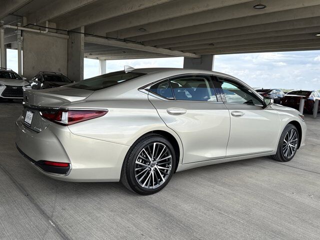 2025 Lexus ES 300h San Antonio TX