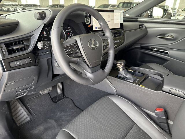 2025 Lexus ES 300h San Antonio TX