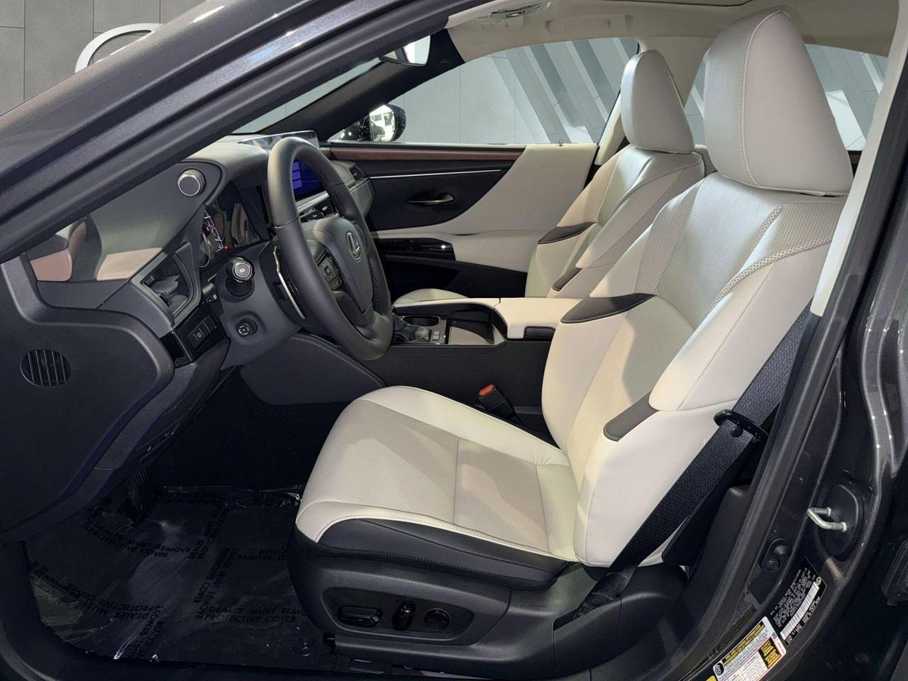 2025 Lexus ES 300h San Antonio TX