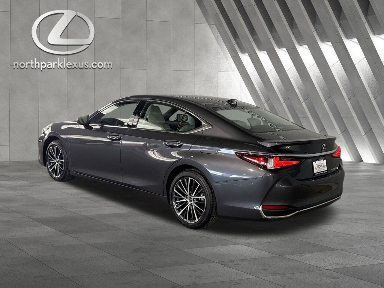 2025 Lexus ES 300h