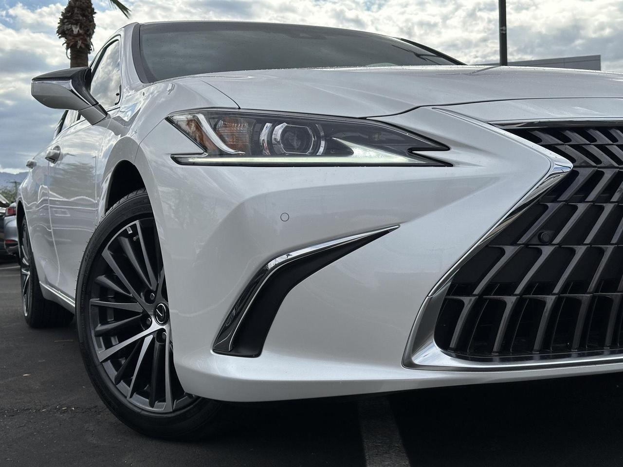 2025 Lexus ES 300h Tucson AZ
