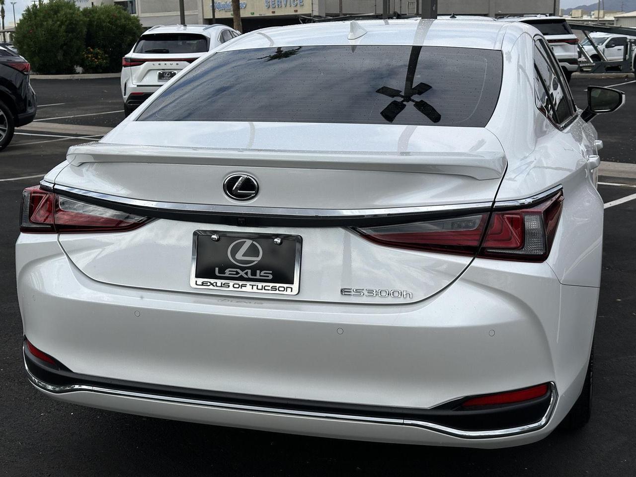 2025 Lexus ES 300h Tucson AZ