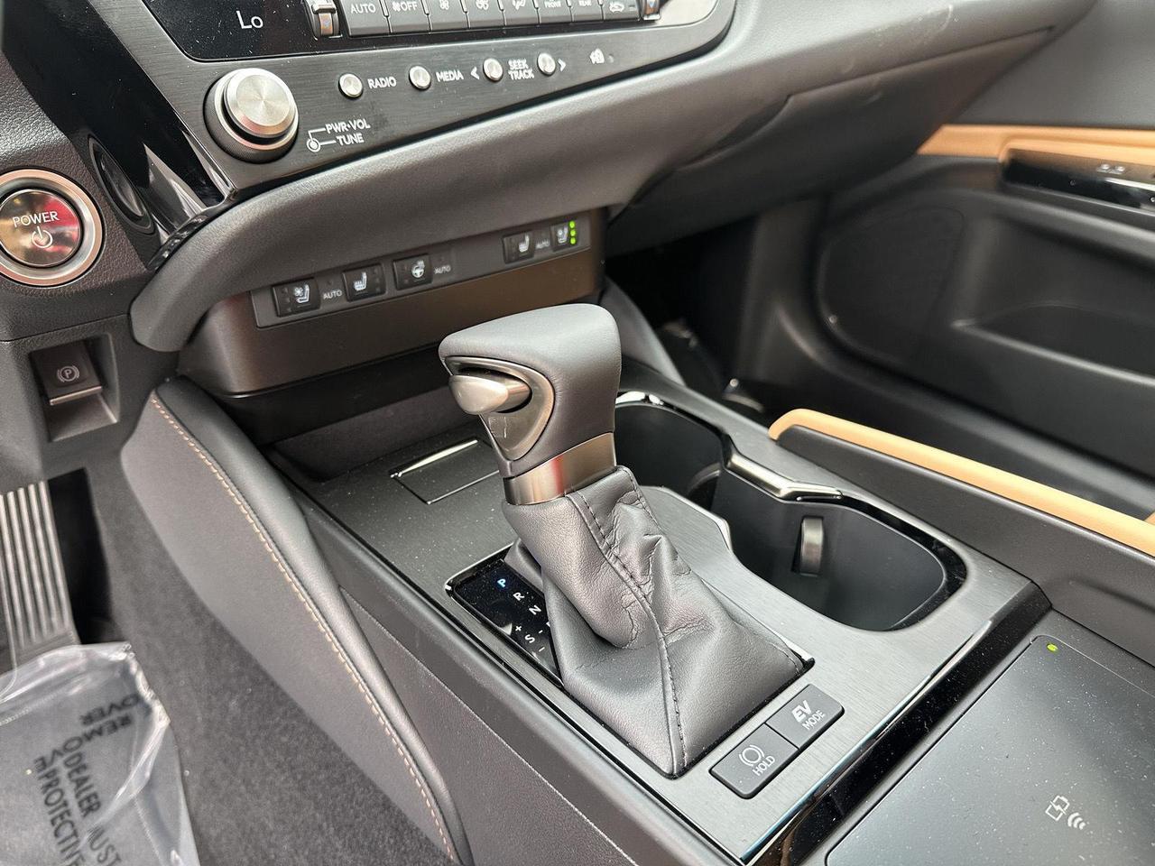 2025 Lexus ES 300h Tucson AZ