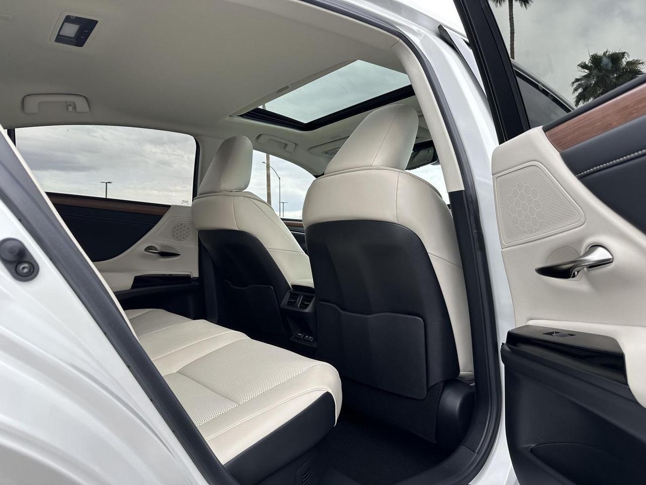 2025 Lexus ES 300h Tucson AZ