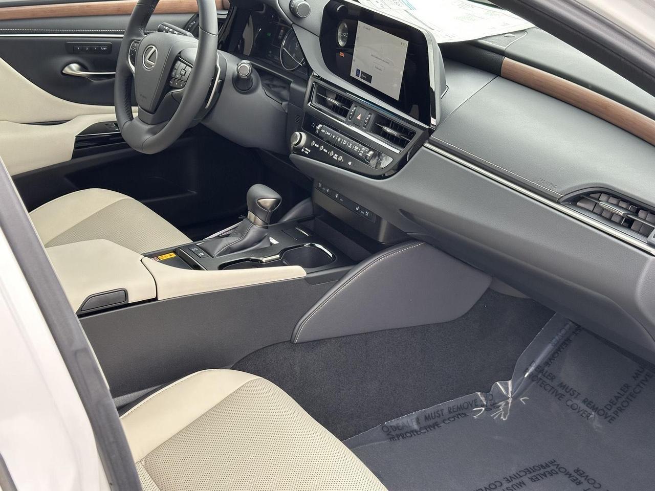 2025 Lexus ES 300h Tucson AZ
