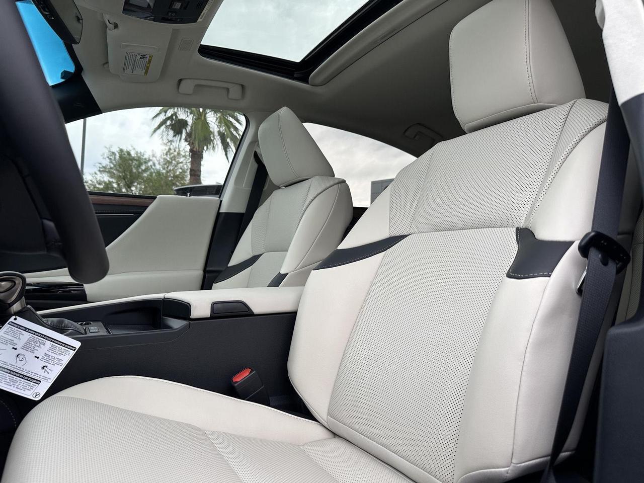 2025 Lexus ES 300h Tucson AZ