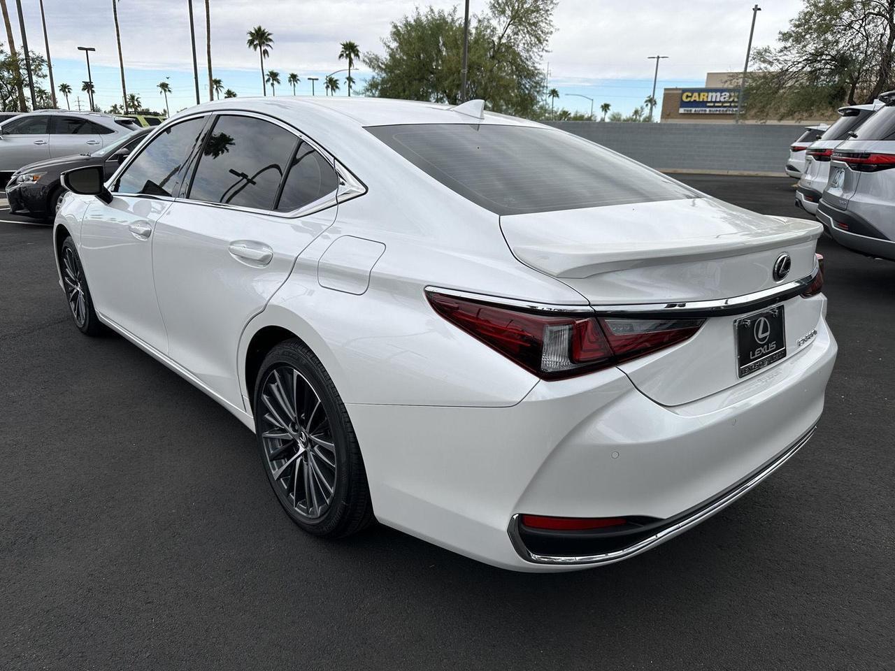 2025 Lexus ES 300h Tucson AZ
