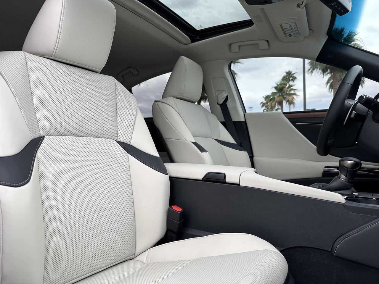 2025 Lexus ES 300h Tucson AZ