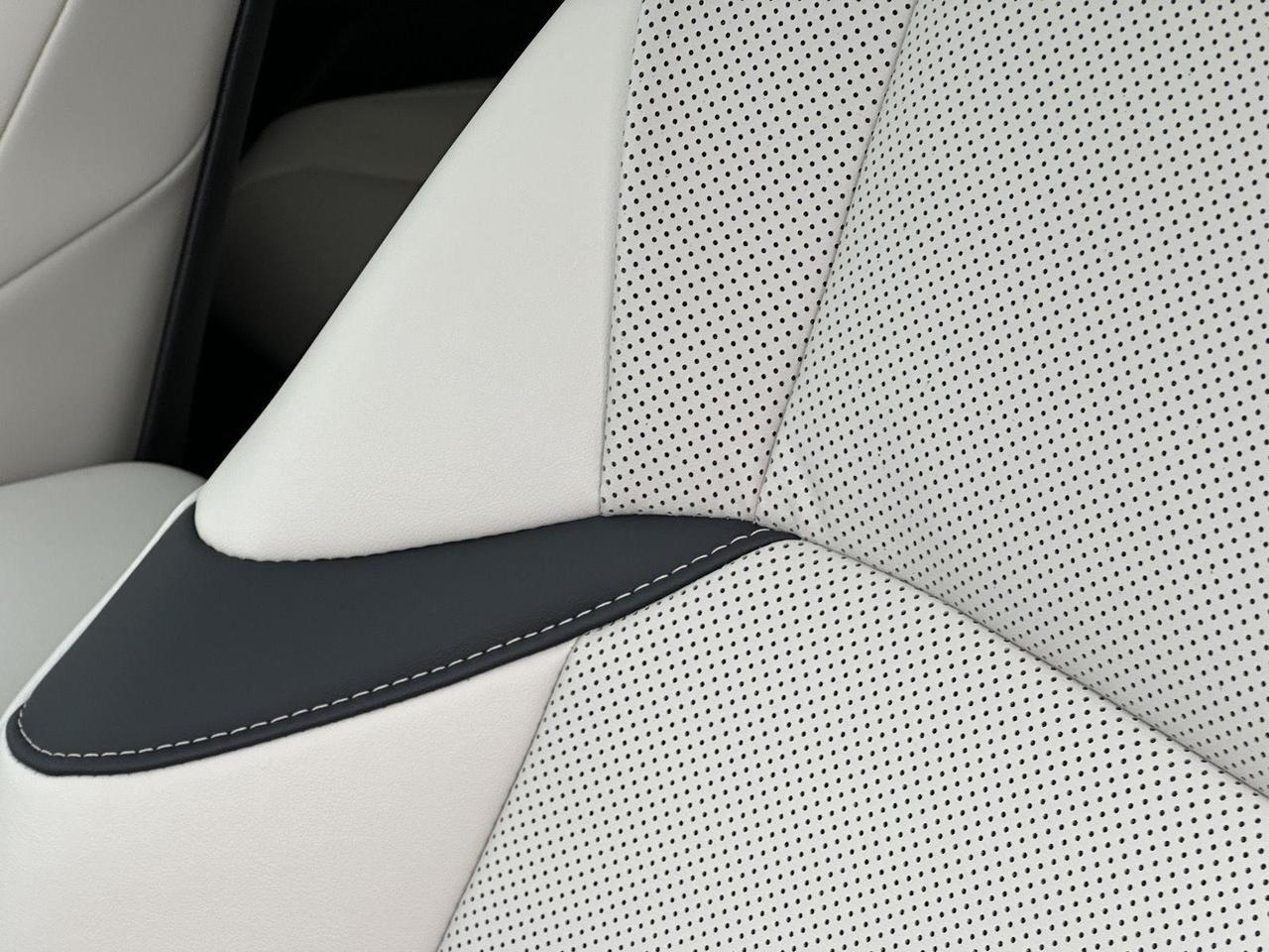 2025 Lexus ES 300h Tucson AZ