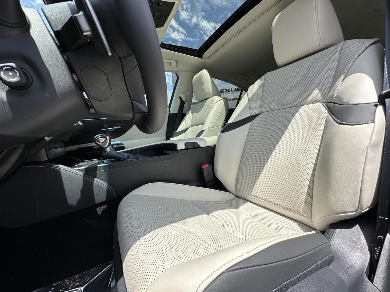 2025 Lexus ES 300h Tucson AZ