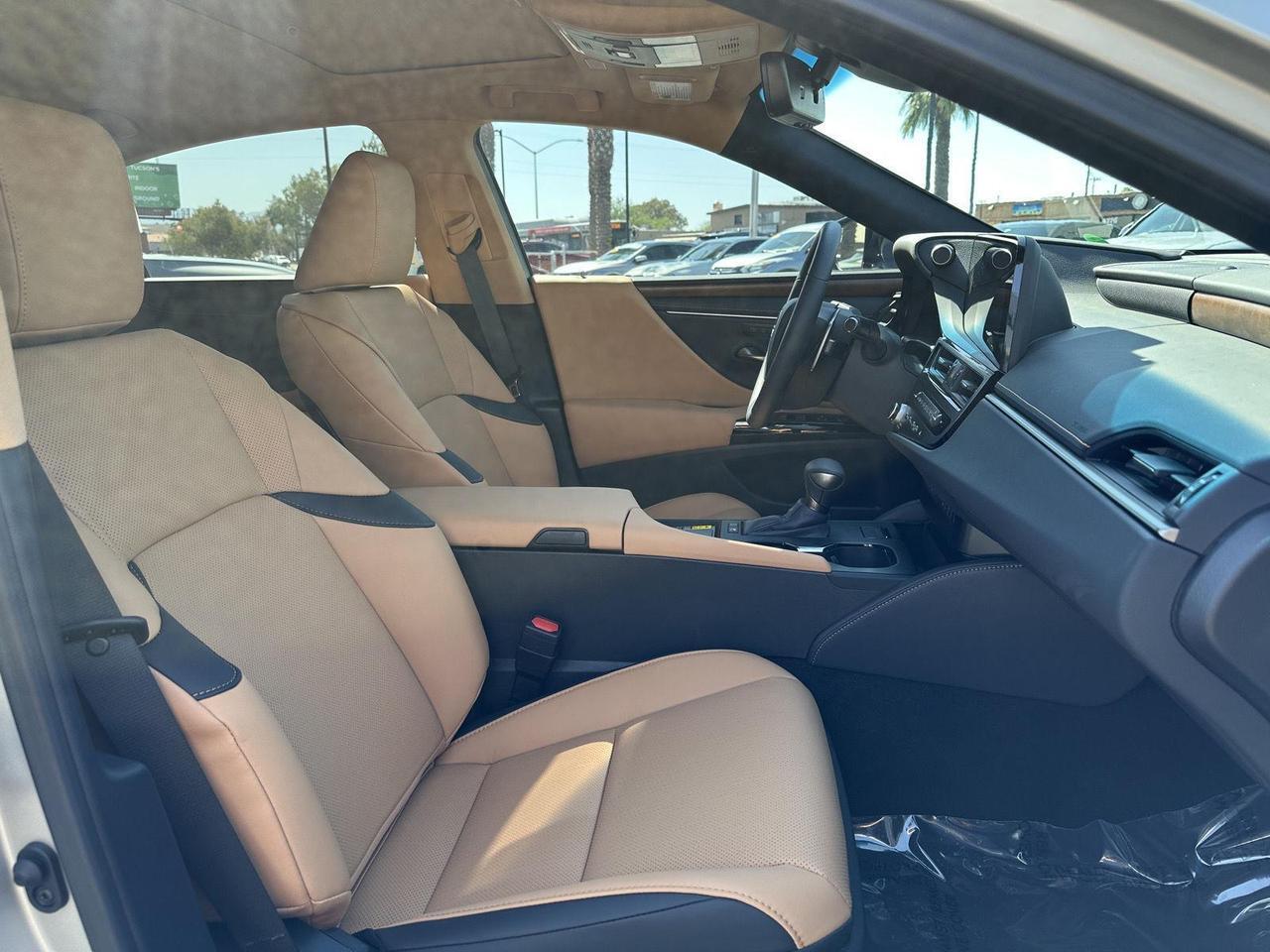 2025 Lexus ES 300h Tucson AZ