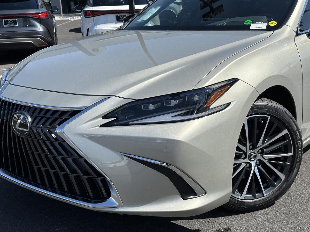 2025 Lexus ES 300h Tucson AZ