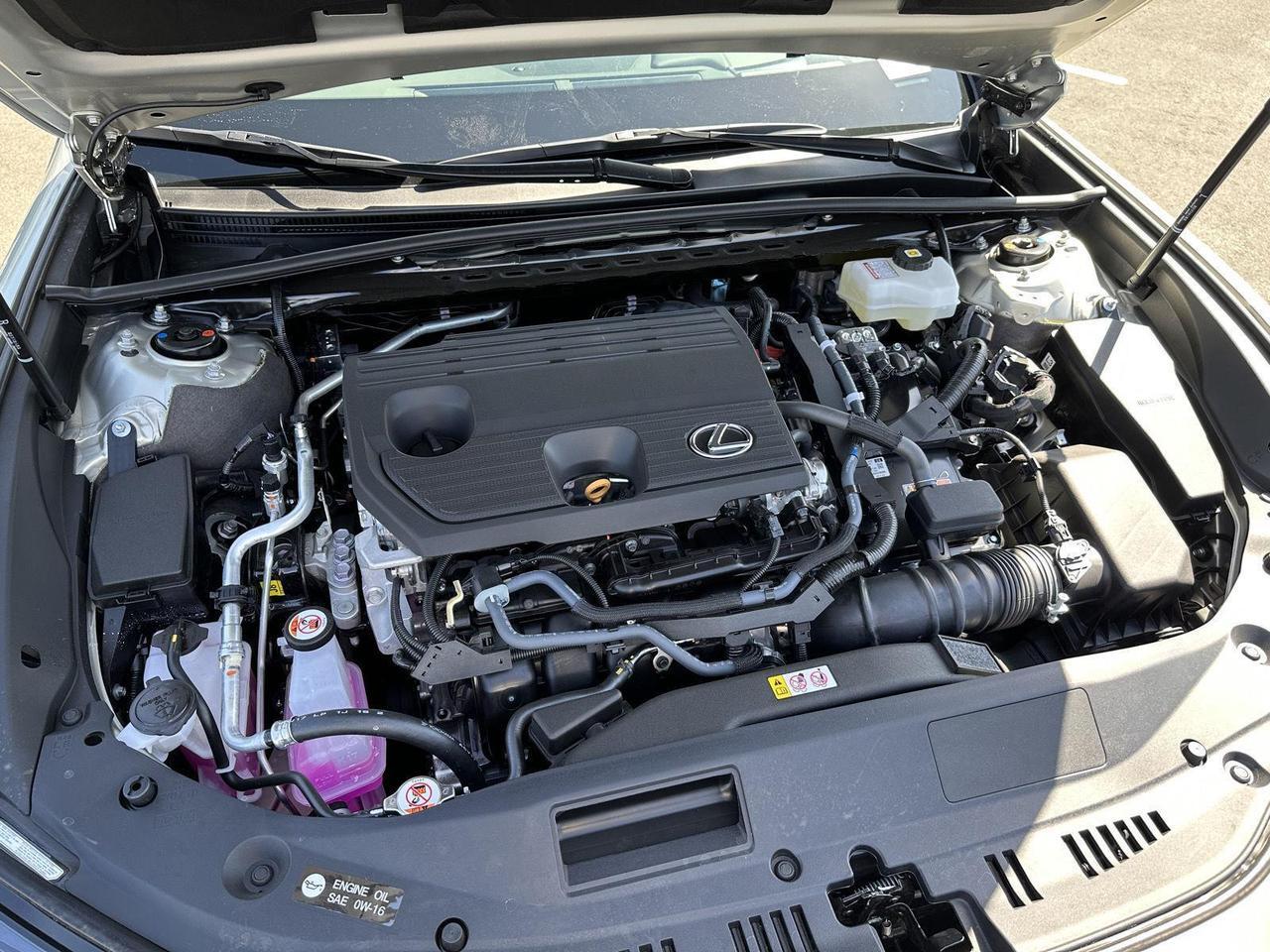 2025 Lexus ES 300h Tucson AZ