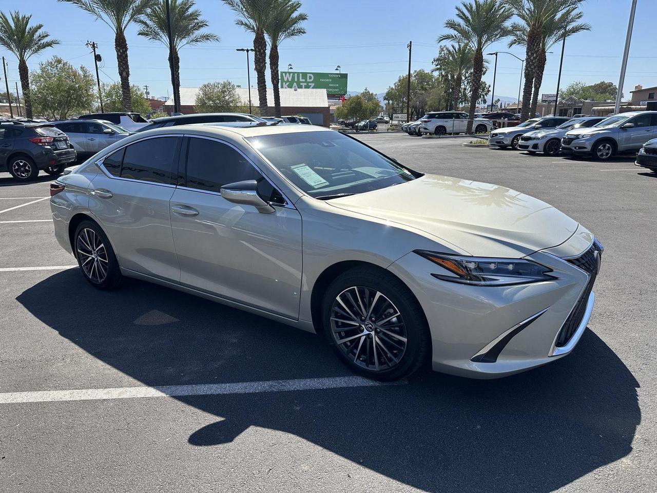 2025 Lexus ES 300h Tucson AZ