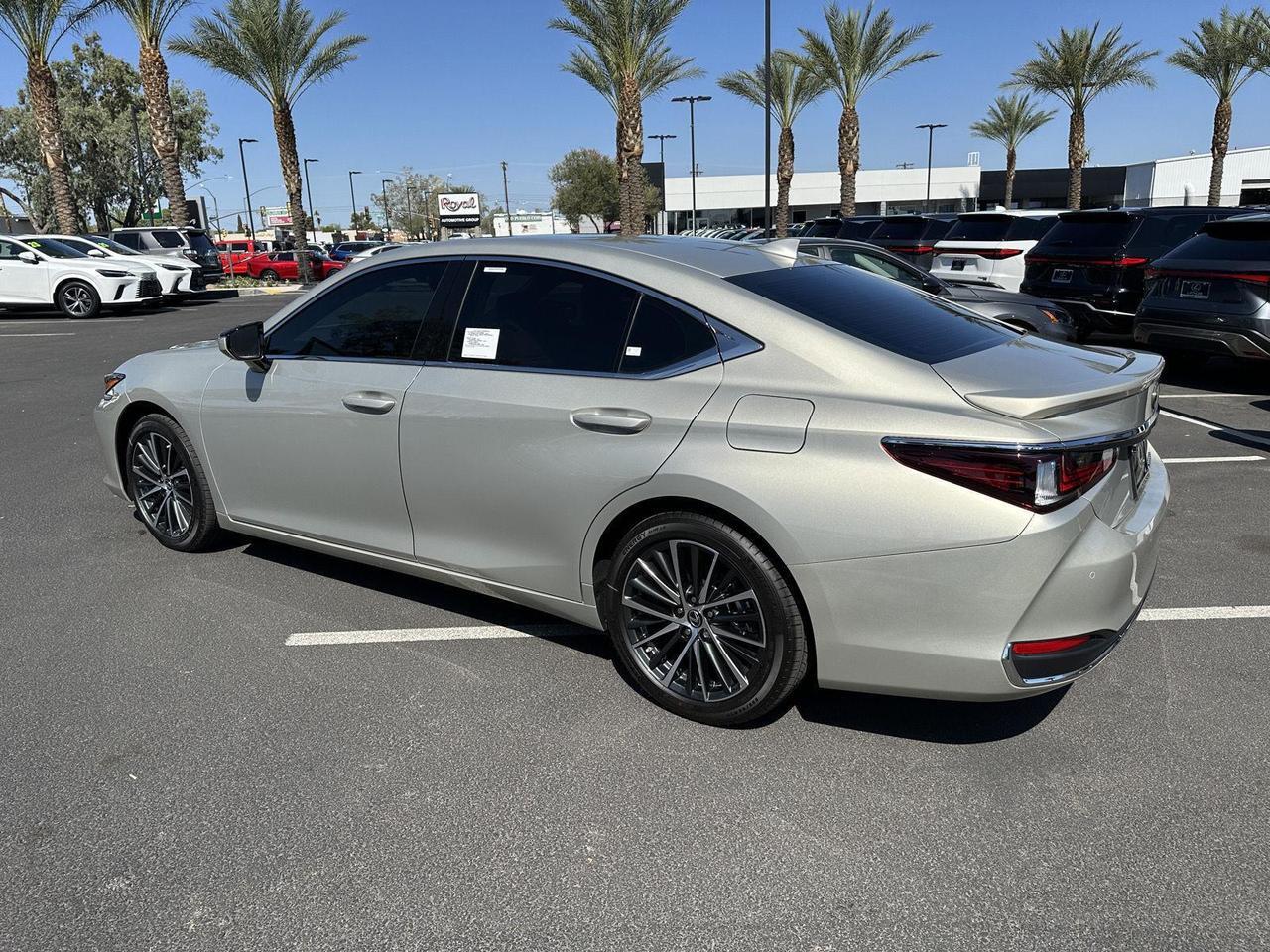 2025 Lexus ES 300h Tucson AZ