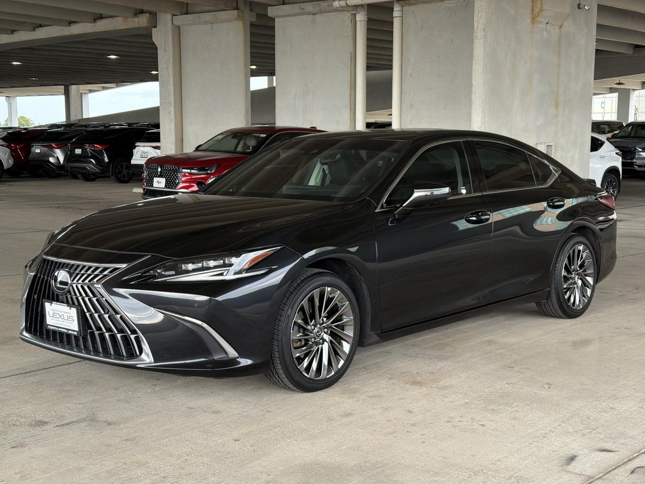 2025 Lexus ES 300h Ultra Luxury