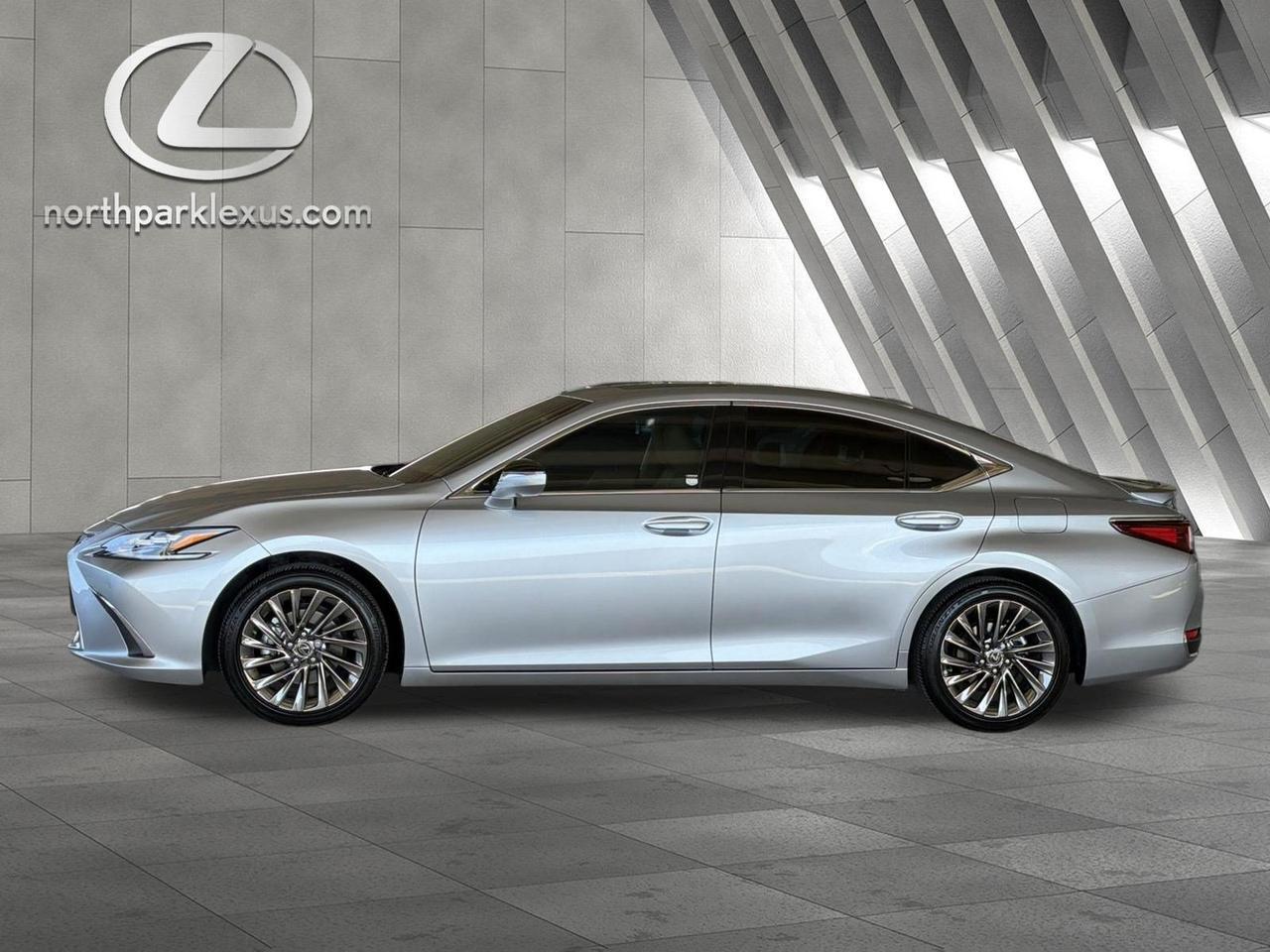 2025 Lexus ES 300h Ultra Luxury