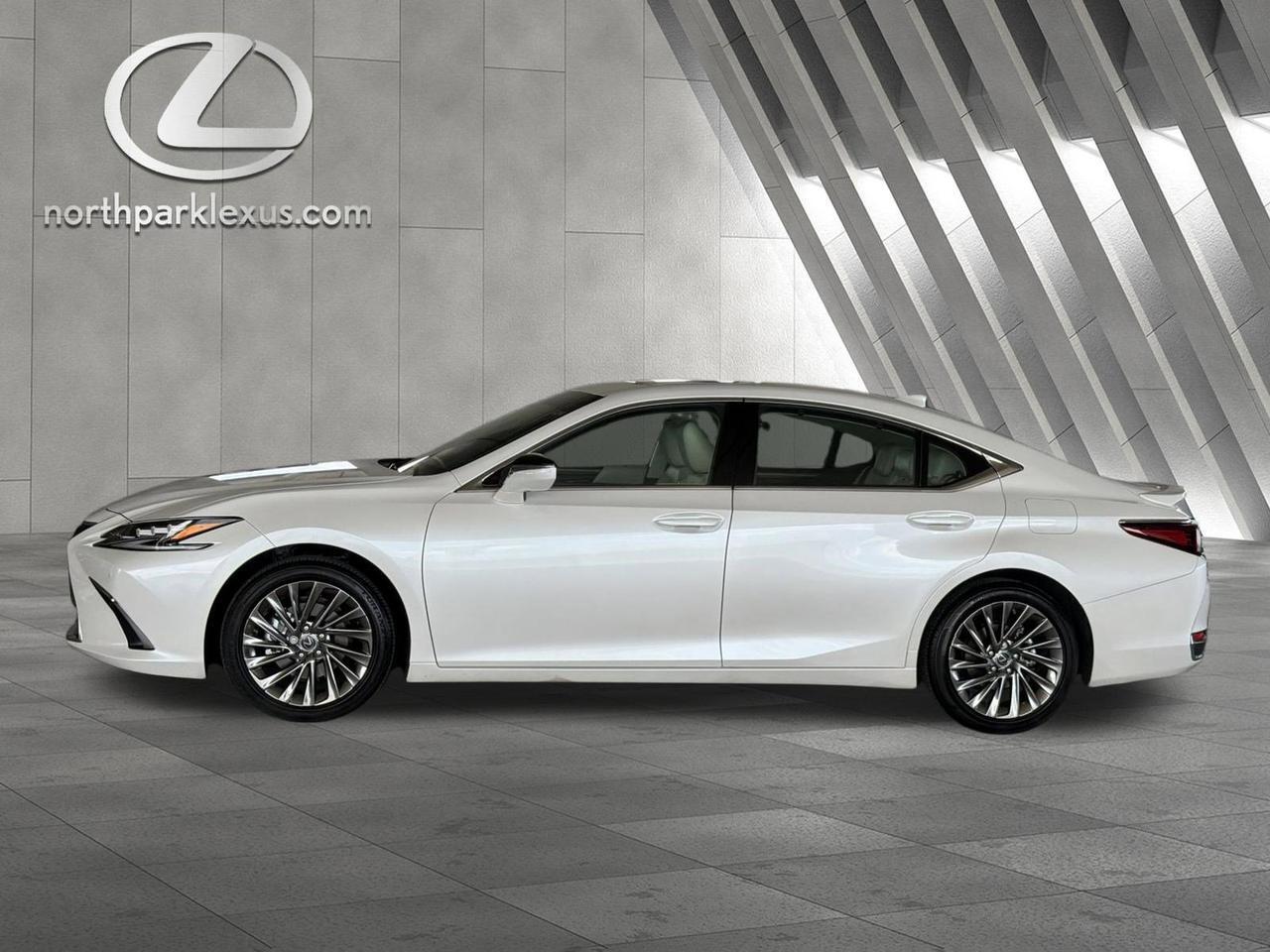 2025 Lexus ES