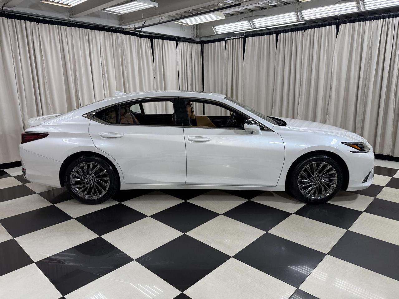 2025 Lexus ES 300h Ultra Luxury Annapolis MD
