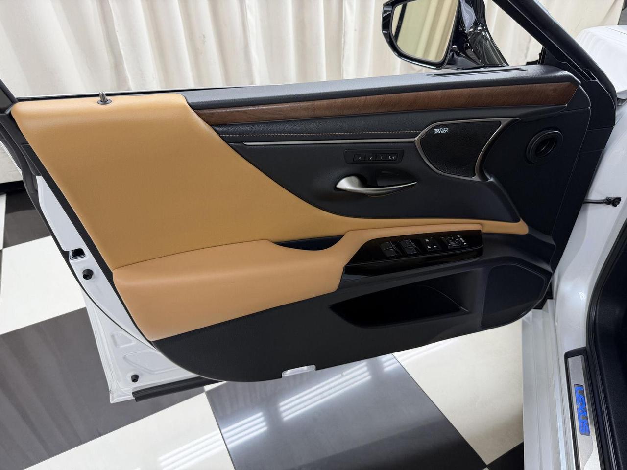 2025 Lexus ES 300h Ultra Luxury Annapolis MD