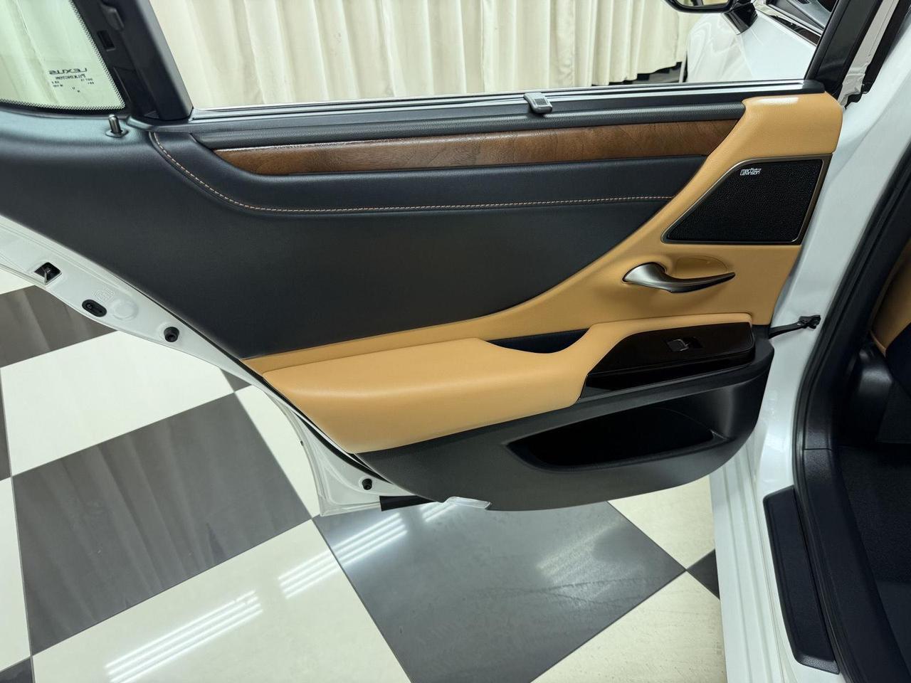 2025 Lexus ES 300h Ultra Luxury Annapolis MD