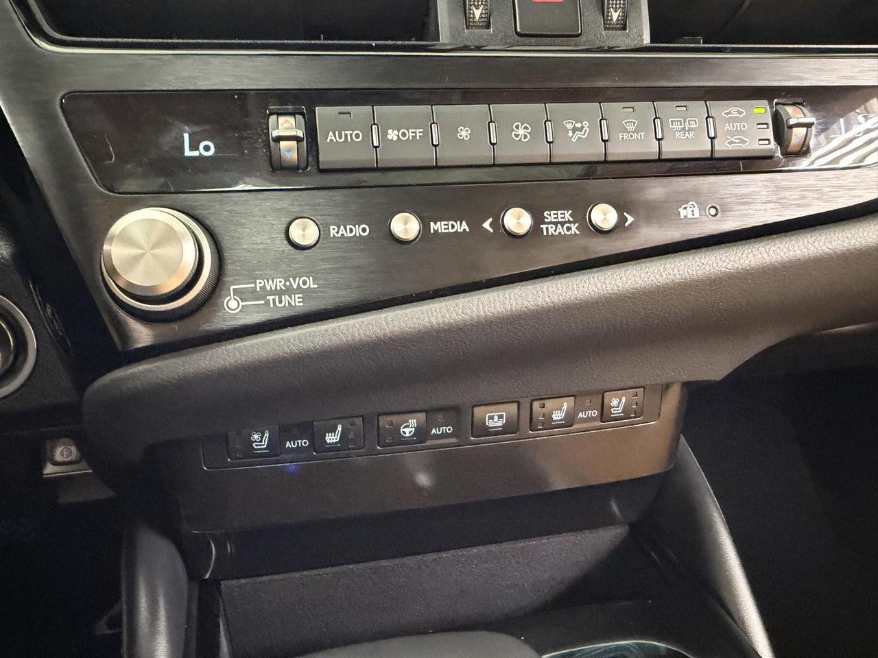 2025 Lexus ES 300h Ultra Luxury Annapolis MD