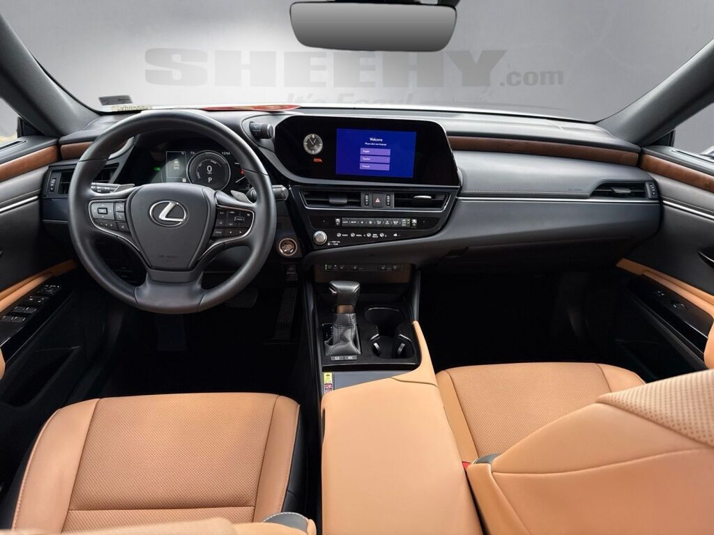 2025 Lexus ES 300h Richmond VA