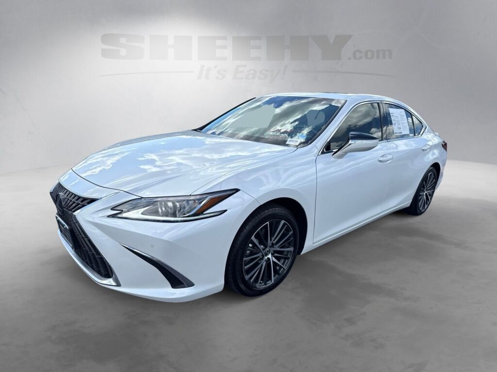2025 Lexus ES 300h Richmond VA