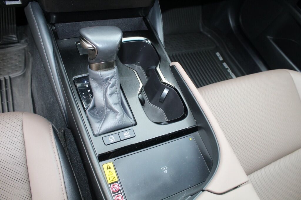 2025 Lexus ES 300h Richmond VA