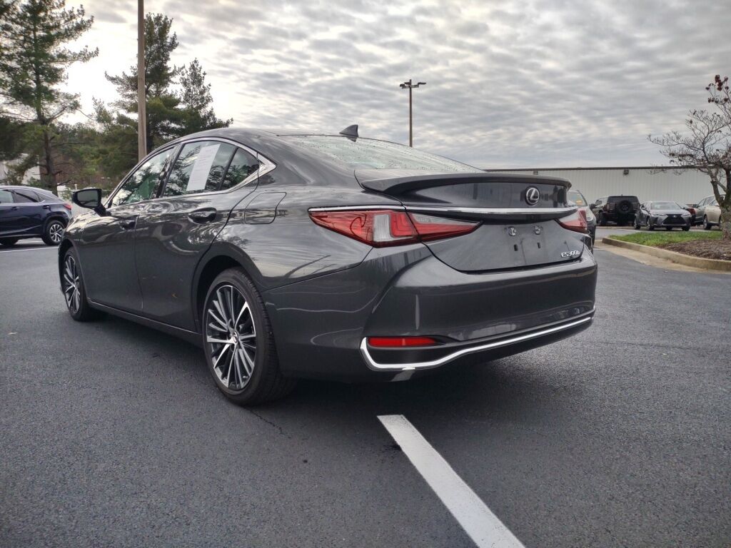 2025 Lexus ES 300h Richmond VA