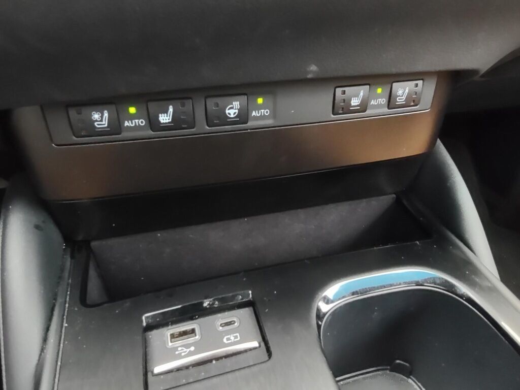 2025 Lexus ES 300h Richmond VA