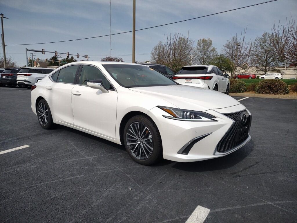 2025 Lexus ES 300h
