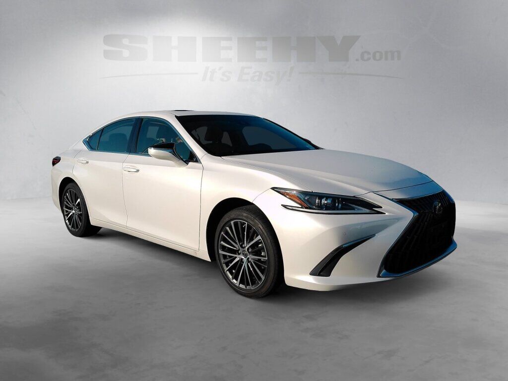2025 Lexus ES 300h Richmond VA