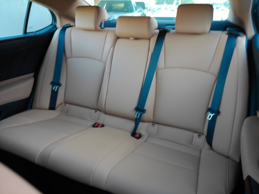 2025 Lexus ES 300h Richmond VA