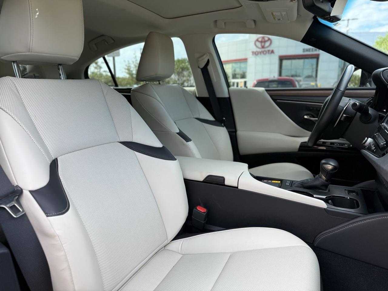 2025 Lexus ES 300h Stafford VA