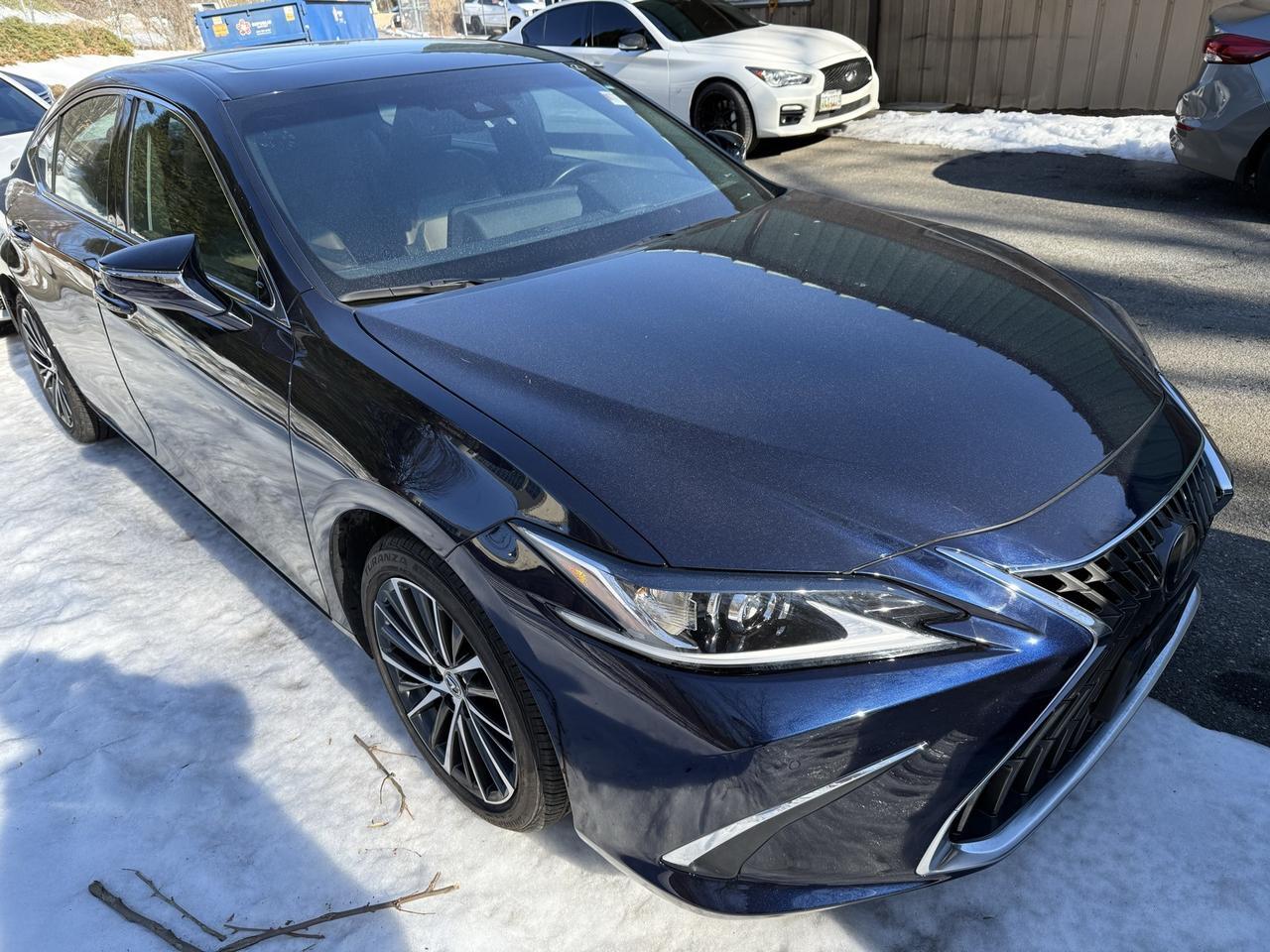 2025 Lexus ES