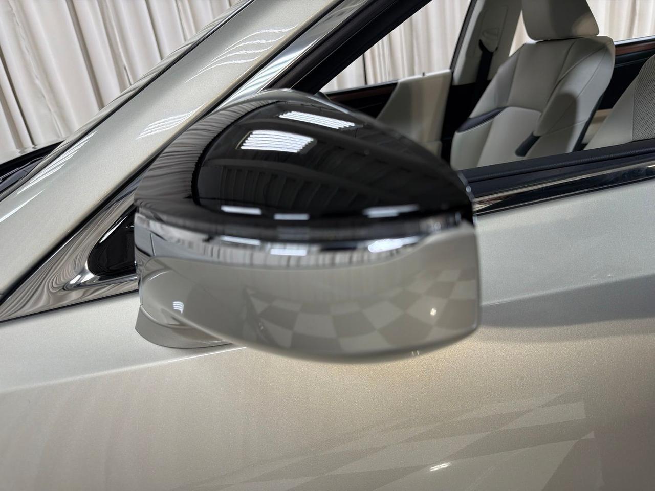 2025 Lexus ES 300h Annapolis MD