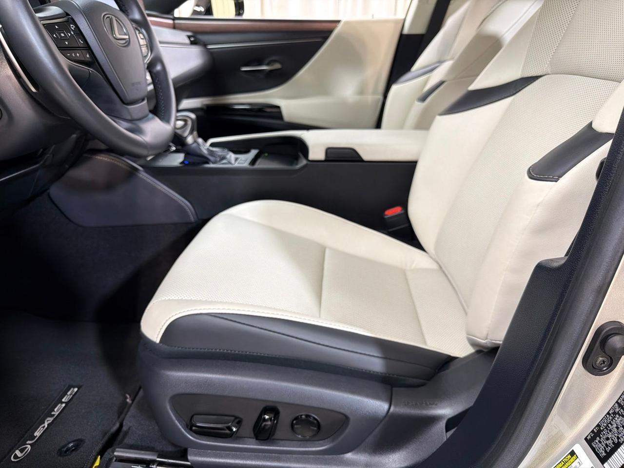 2025 Lexus ES 300h Annapolis MD