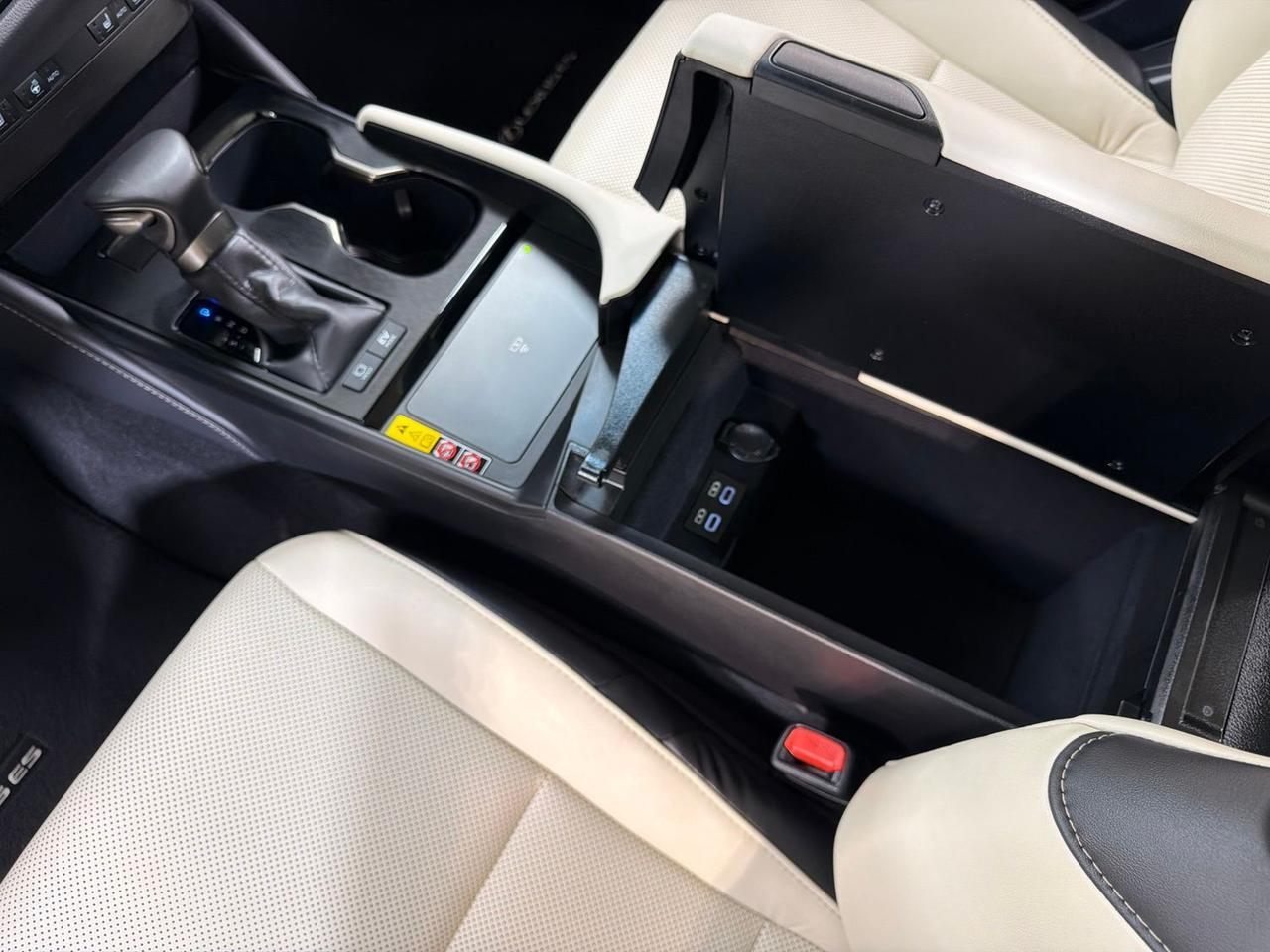 2025 Lexus ES 300h Annapolis MD
